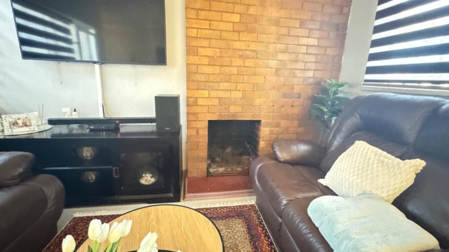 3 Bedroom Property for Sale in Beaconsfield Northern Cape